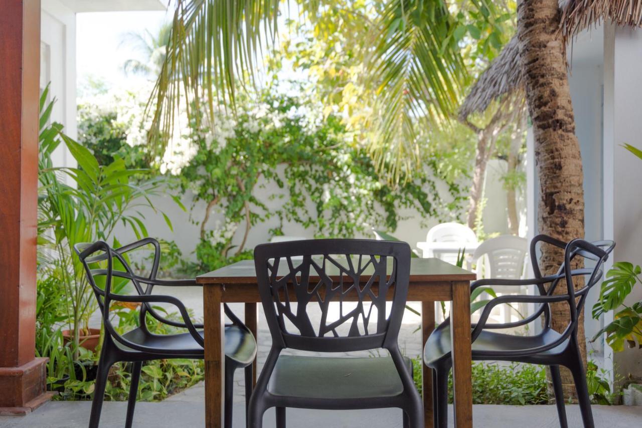 Hotel Palm Gate Thulusdhoo Exterior foto
